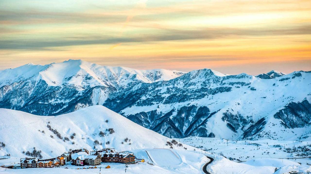 New Gudauri Redco Twins-Premium Mountain Apartment Close The Gondola Lift ภายนอก รูปภาพ