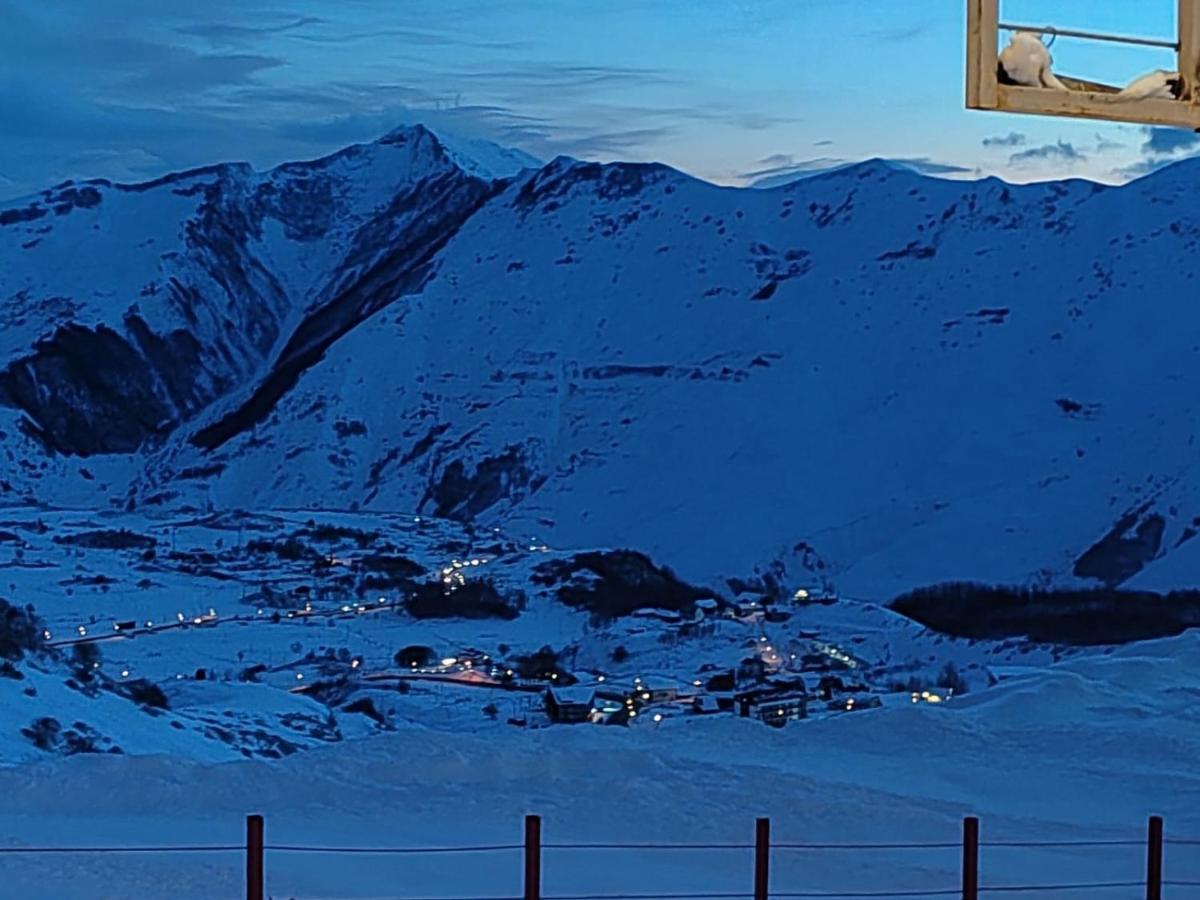 New Gudauri Redco Twins-Premium Mountain Apartment Close The Gondola Lift ภายนอก รูปภาพ