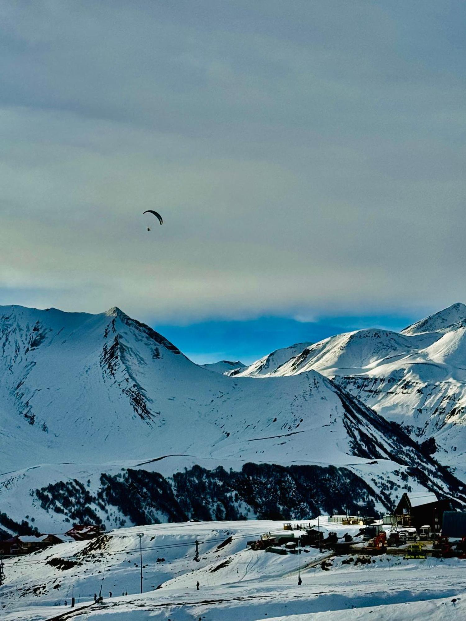 New Gudauri Redco Twins-Premium Mountain Apartment Close The Gondola Lift ภายนอก รูปภาพ